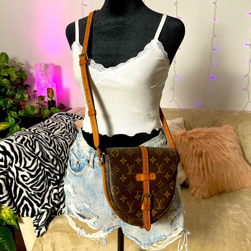 Louis Vuitton Chantilly crossbody bag